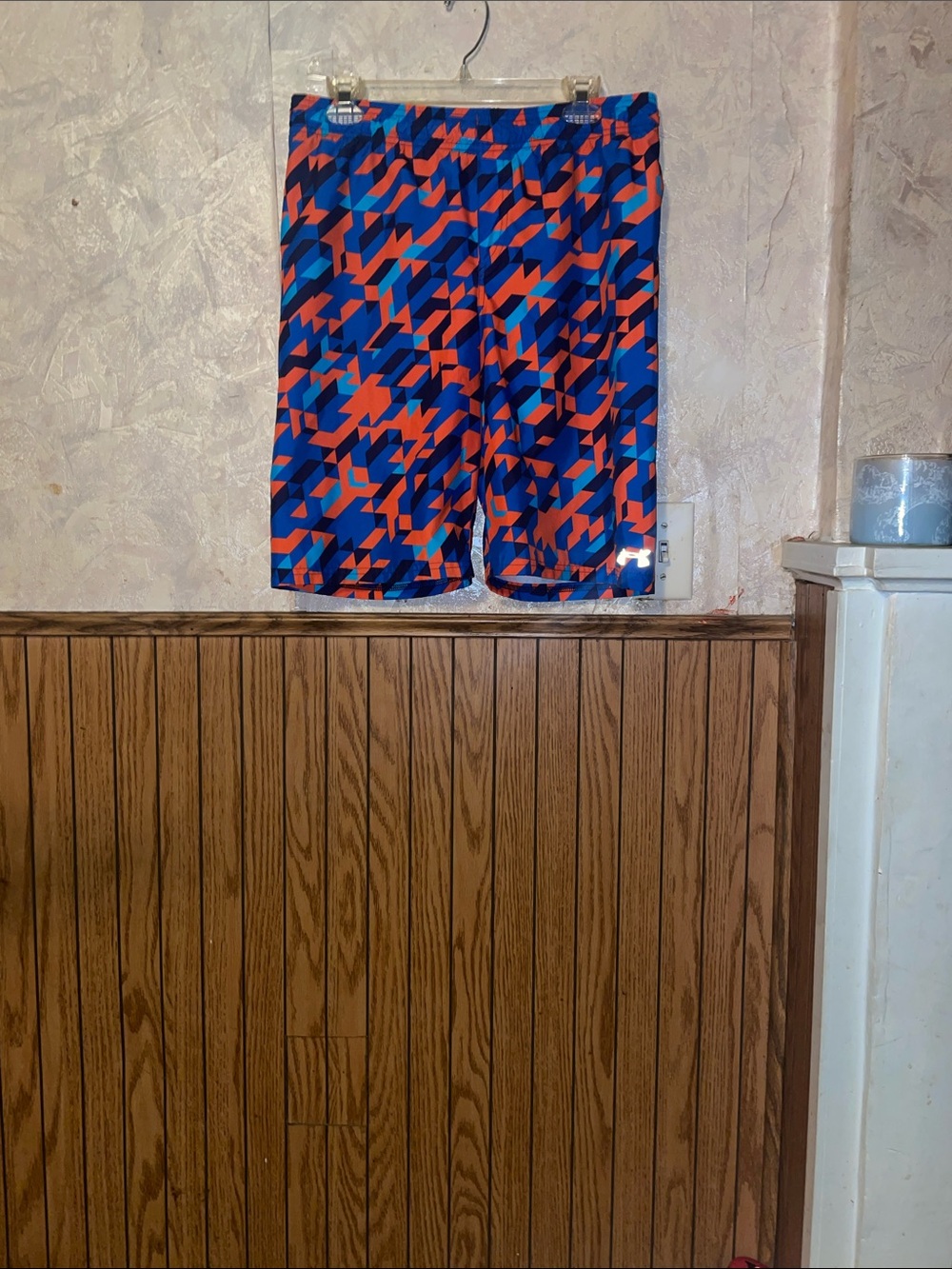 Multi color under armour shorts (yLg)